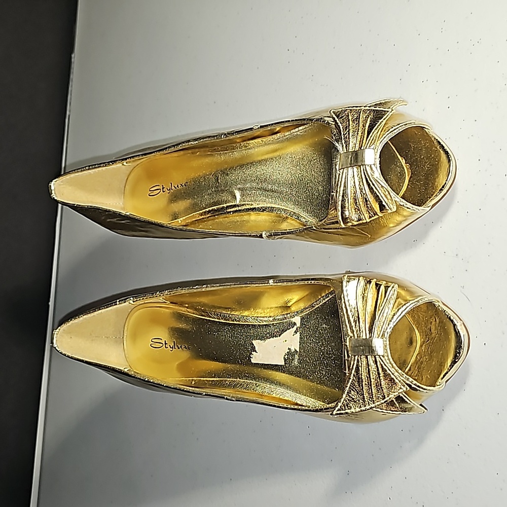 Styluxe Gold High heels Big Bow Low Heel Size 8 VGUG* - Picture 2 of 12